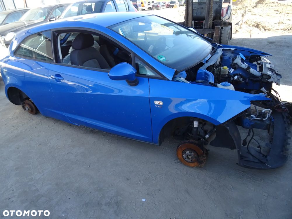 Seat Ibiza 2010 lakier(LZ5F) na części klapa zderzak drzwi błotnik - 1