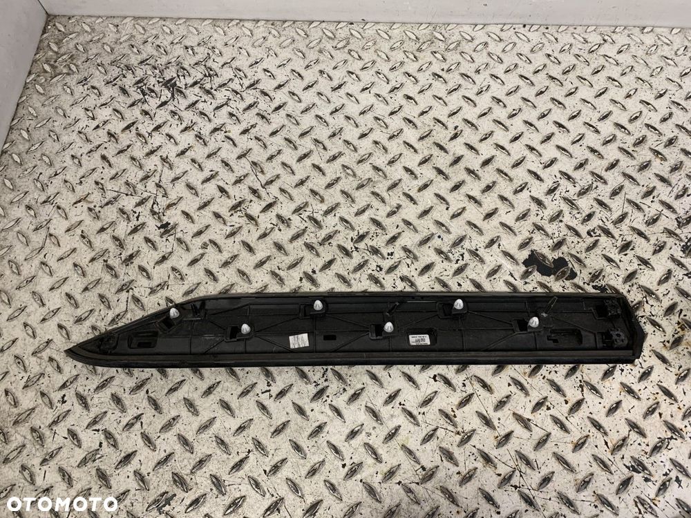 ŁADNA ORYGINALNA LISTWA DRZWI PRAWY TYŁ PRAWA TYLNA SKODA SUPERB III 3 15-24 3V0 3v0853595A - 2