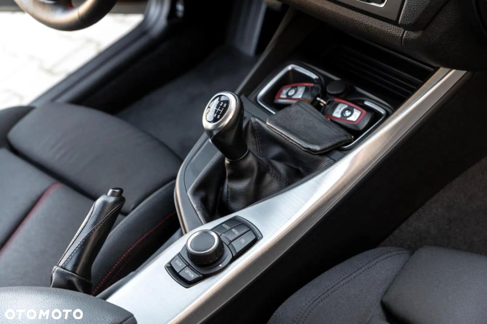 BMW Seria 1 116i Sport Line - 26