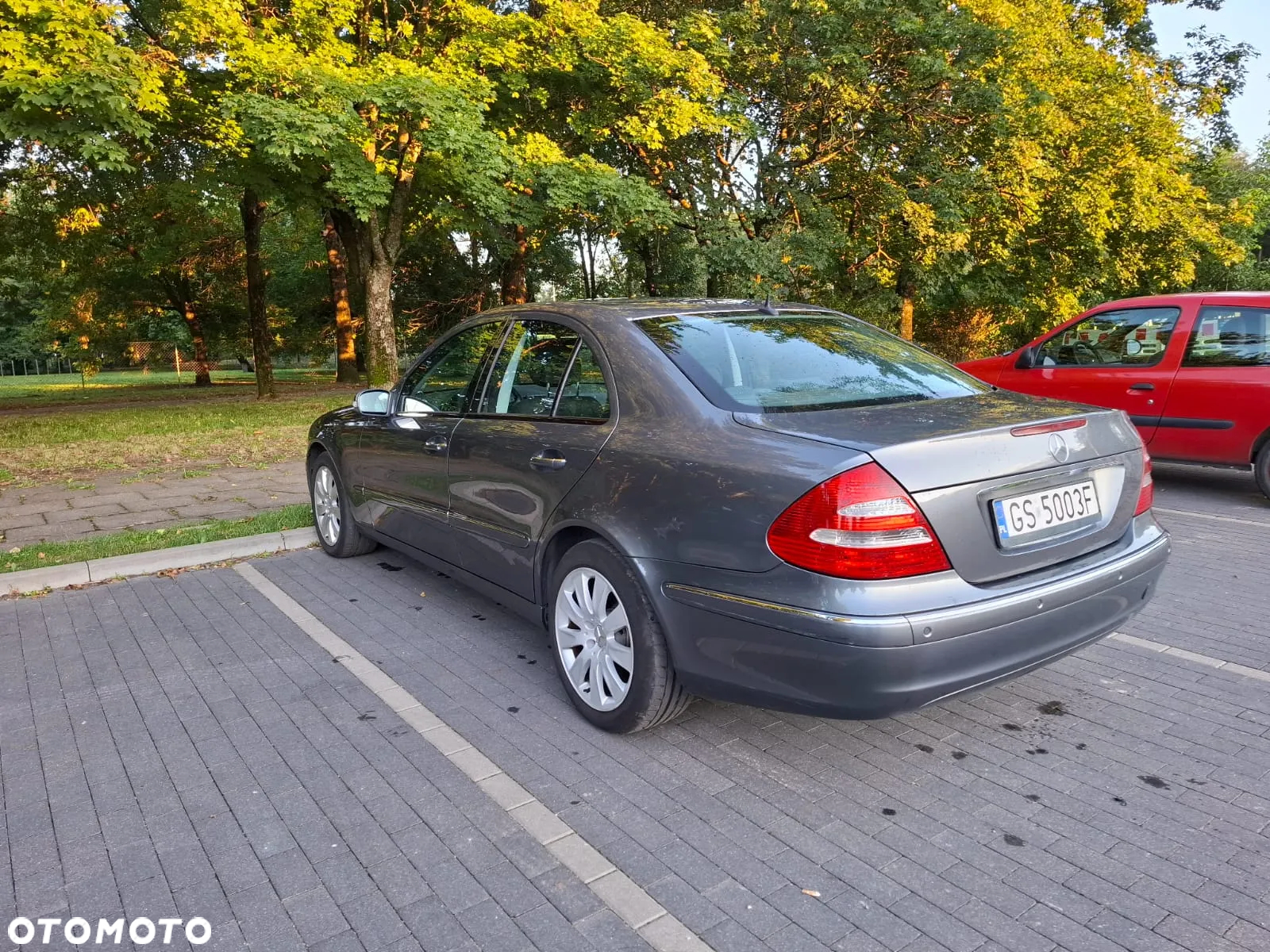 Mercedes-Benz Klasa E - 9