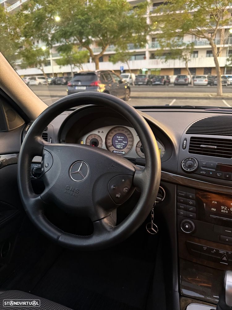 Mercedes-Benz 220 - 5
