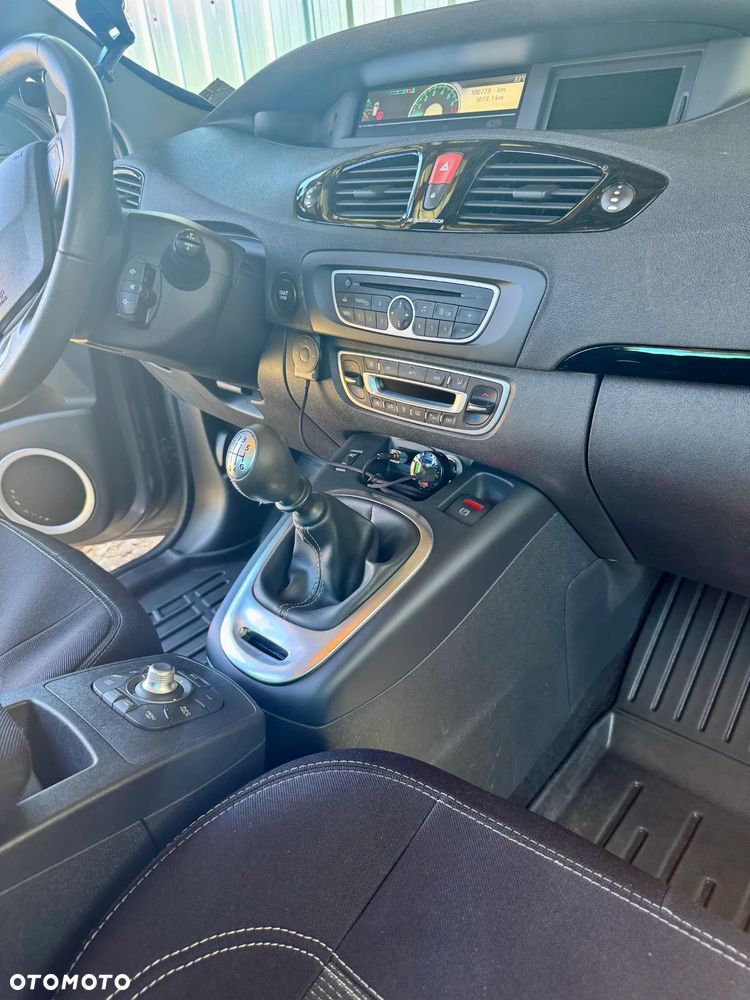 Renault Scenic TCe 130 Luxe - 22