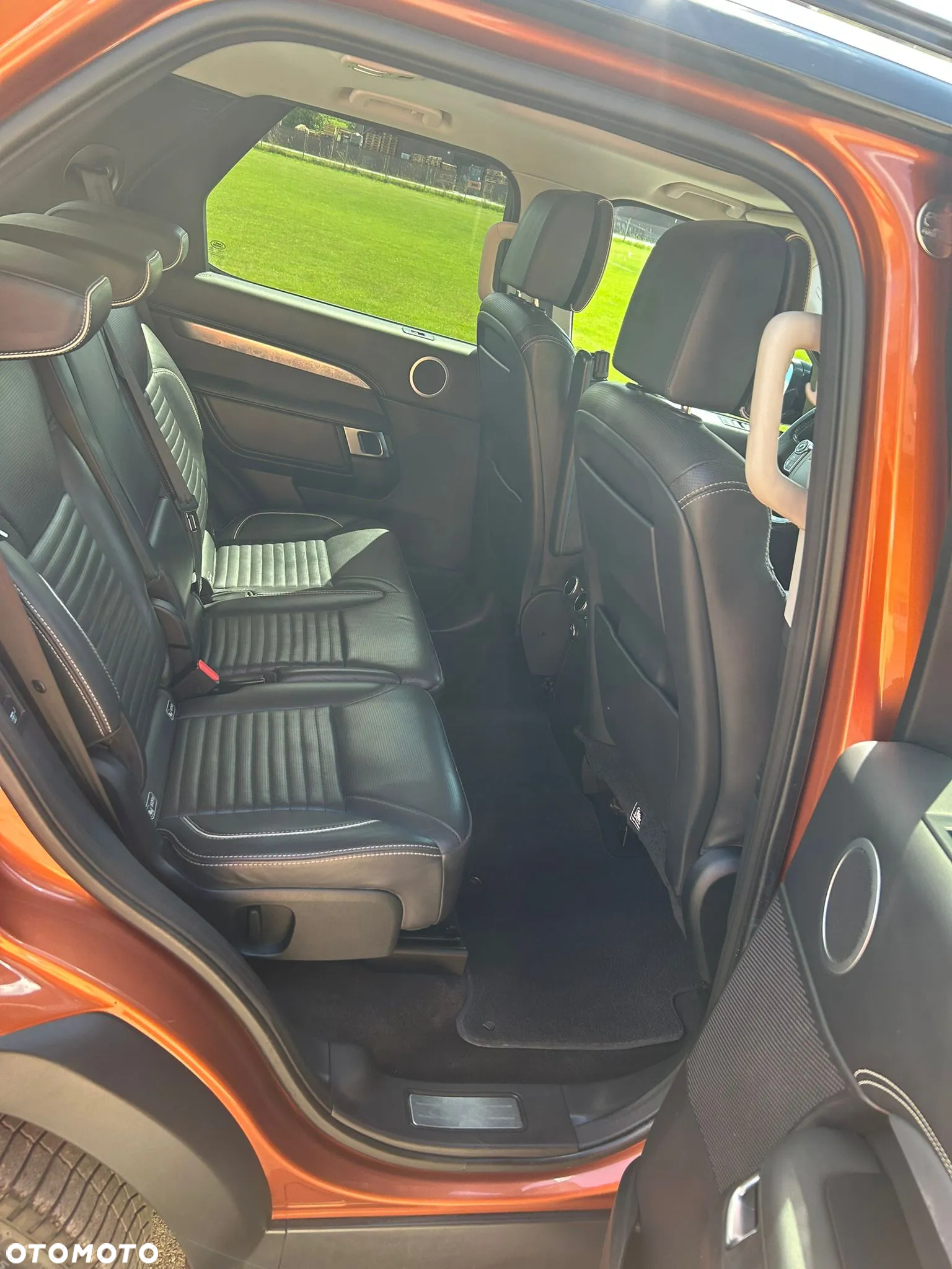 Land Rover Discovery V 3.0 TD6 First Edition - 11