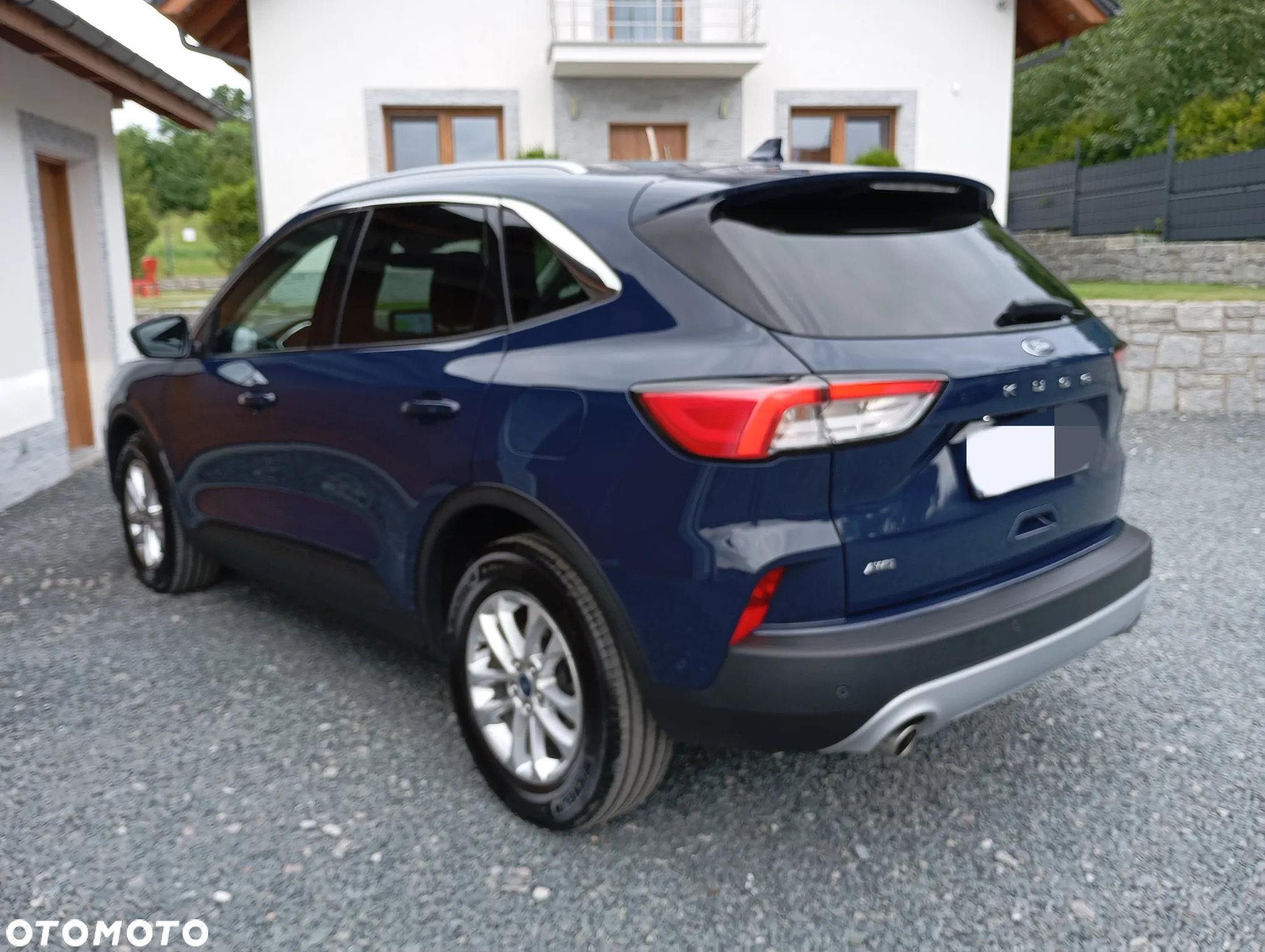Ford Kuga 2.0 EcoBlue 4x4 TITANIUM X - 2