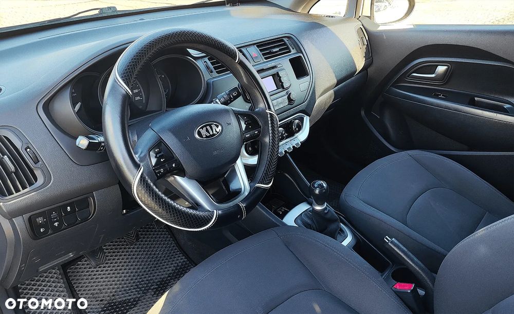 Kia Rio - 7