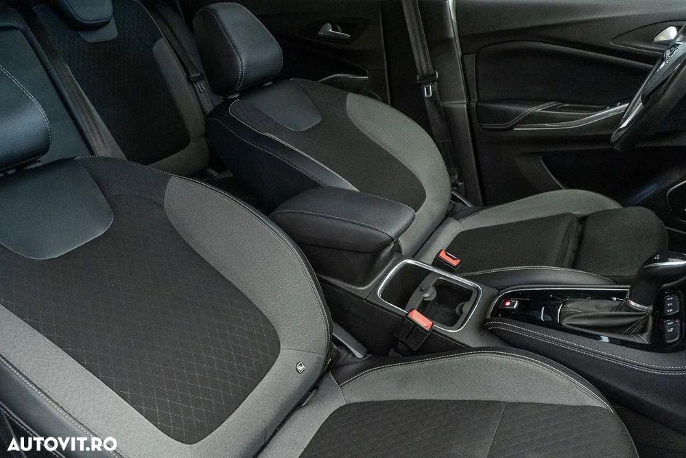 Opel Grandland X 1.2 Start/Stop Automatik INNOVATION - 38