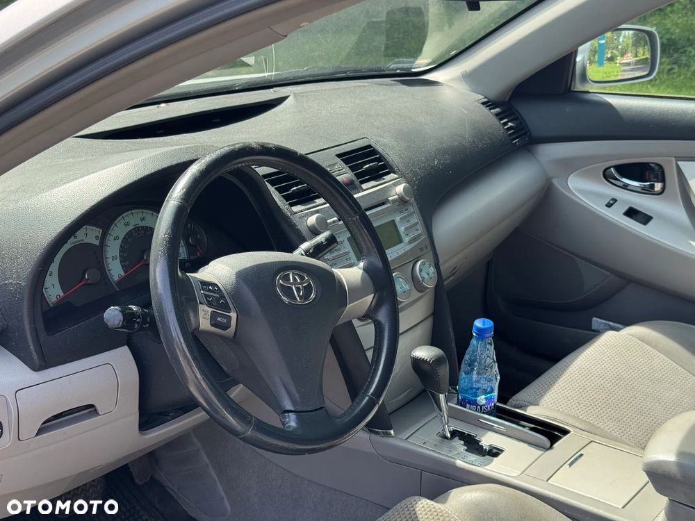 Toyota Camry 2.4 SE - 14