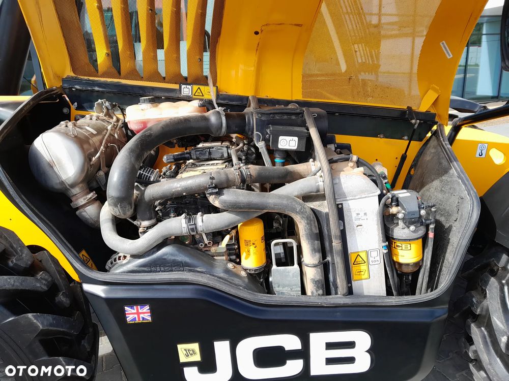 JCB 540-140 2020r kilimatyzacja - 17