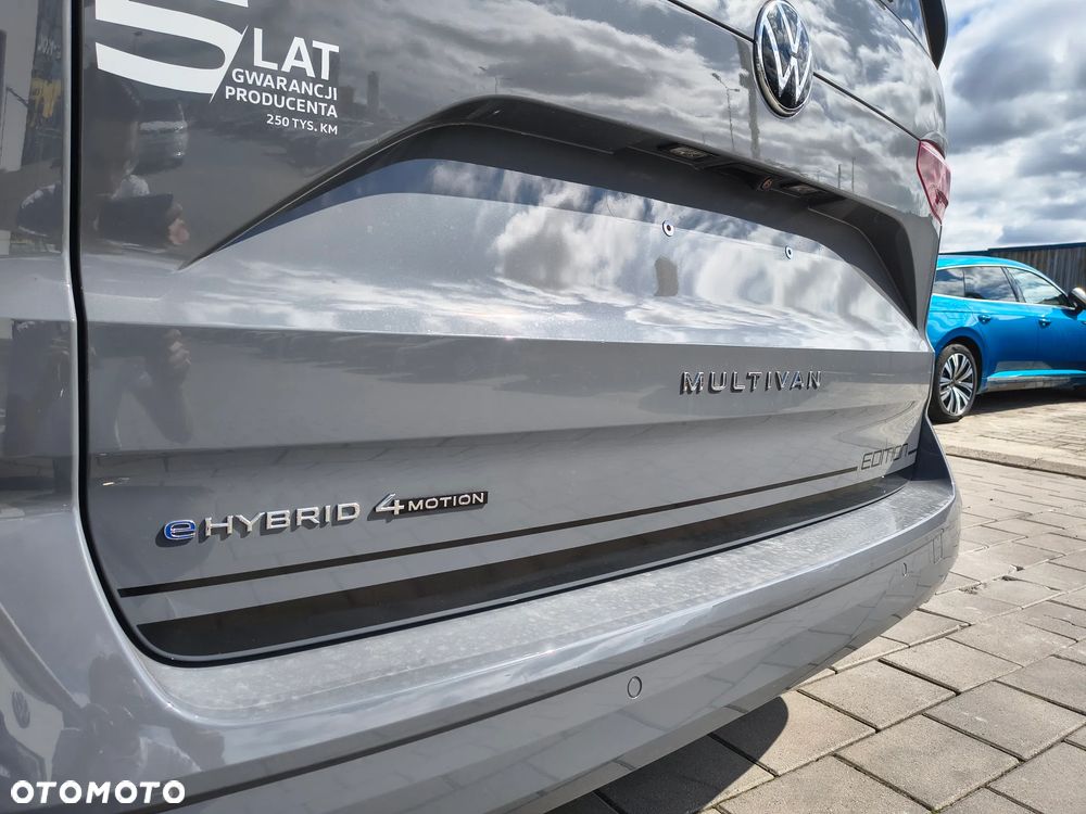 Volkswagen Multivan - 17
