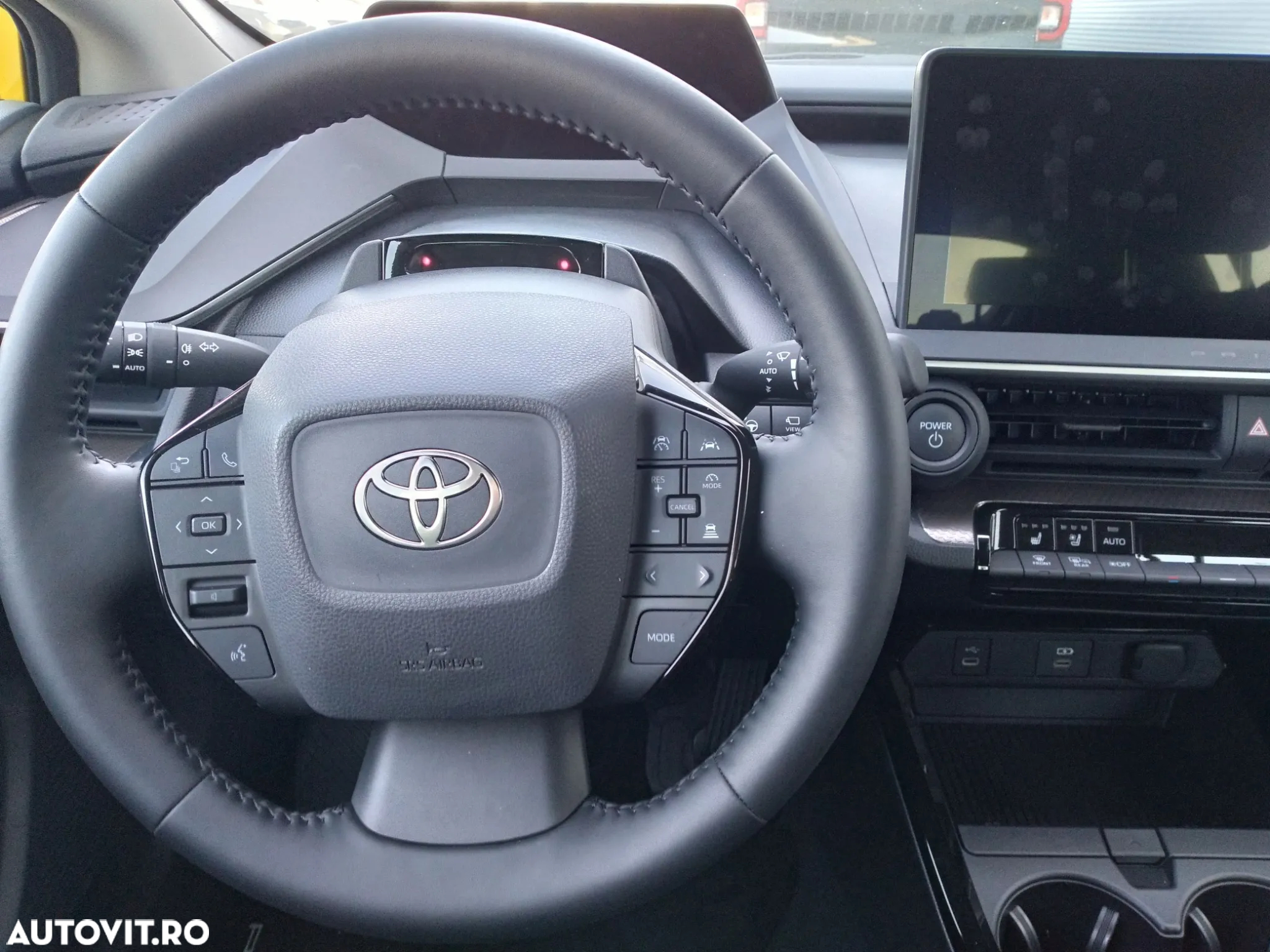 Toyota Prius 2.0 FWD PHEV Exclusive - 8