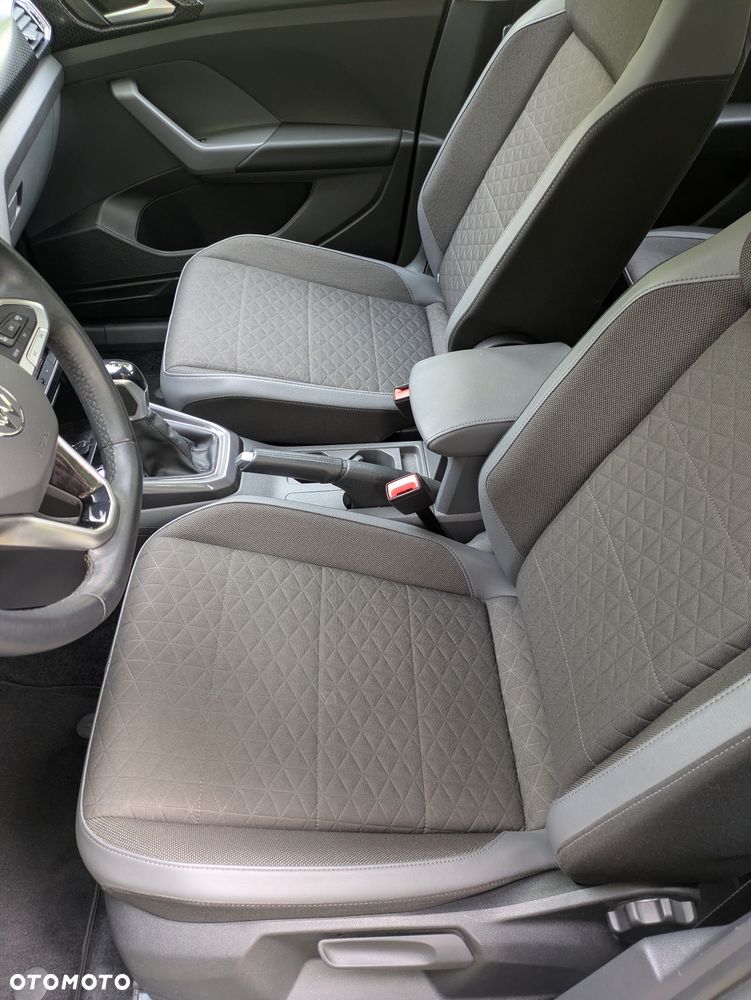 Volkswagen T-Cross - 21