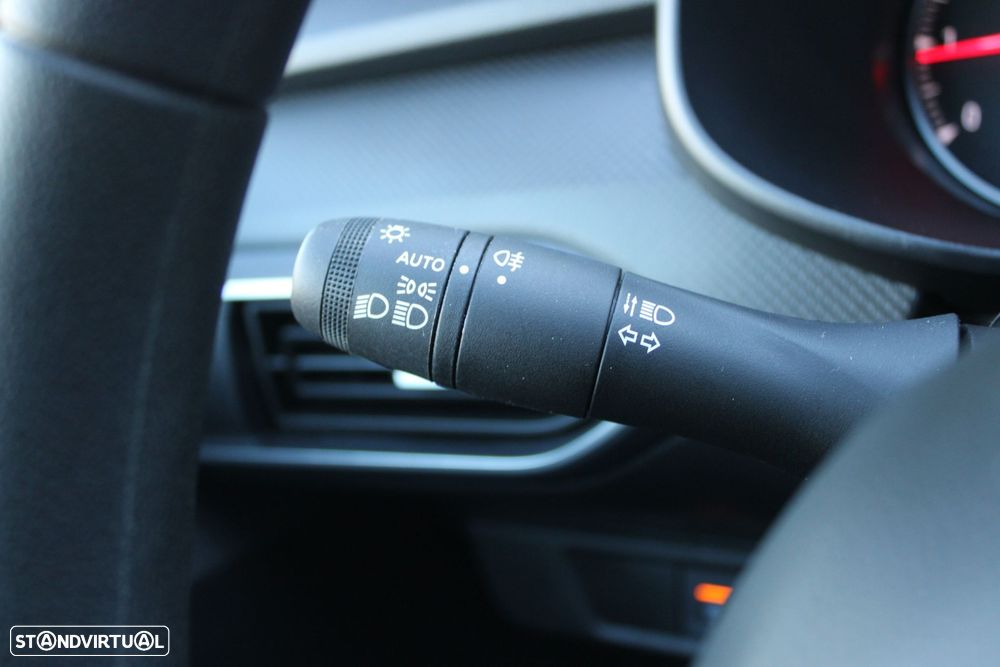 Dacia Sandero 1.0 SCe Essential - 30