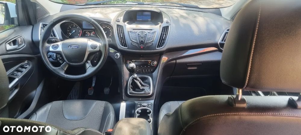 Ford Kuga 2.0 TDCi 4x4 Titanium - 14
