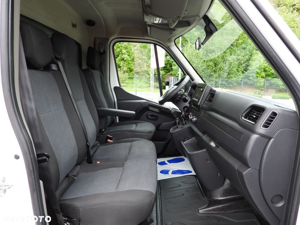 Renault MASTER PLANDEKA 10 PALET WEBASTO TEMPOMAT NAWIGACJA LEDY PNEUMATYKA KLIMATYZACJA  165KM - 37