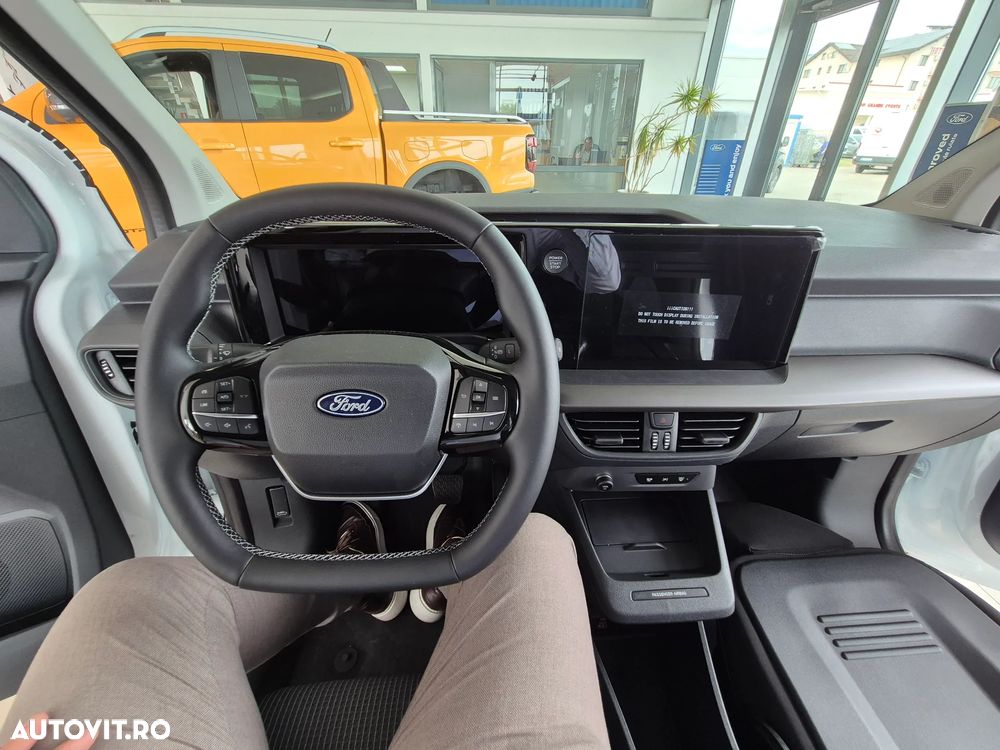 Ford Transit Courier Electric - 16