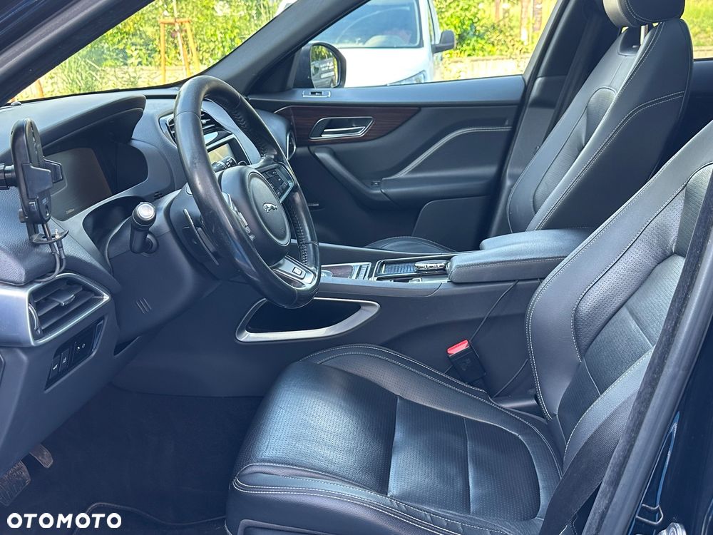 Jaguar F-Pace 3.0 TDV6 AWD R-Sport - 24