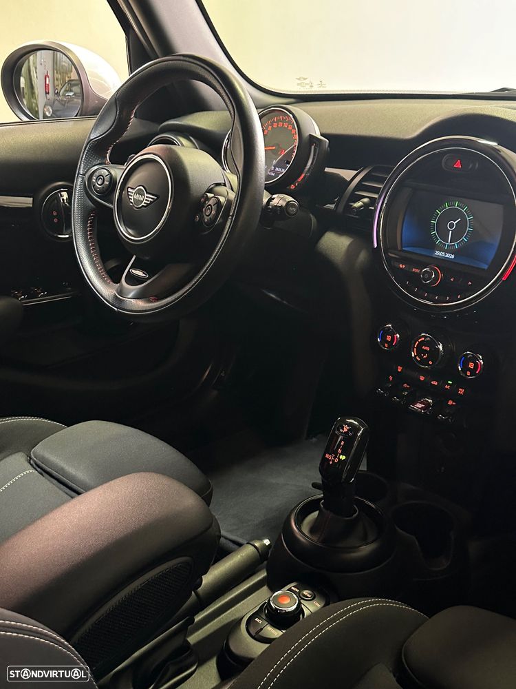 MINI 5 Portas Cooper SD Auto - 10