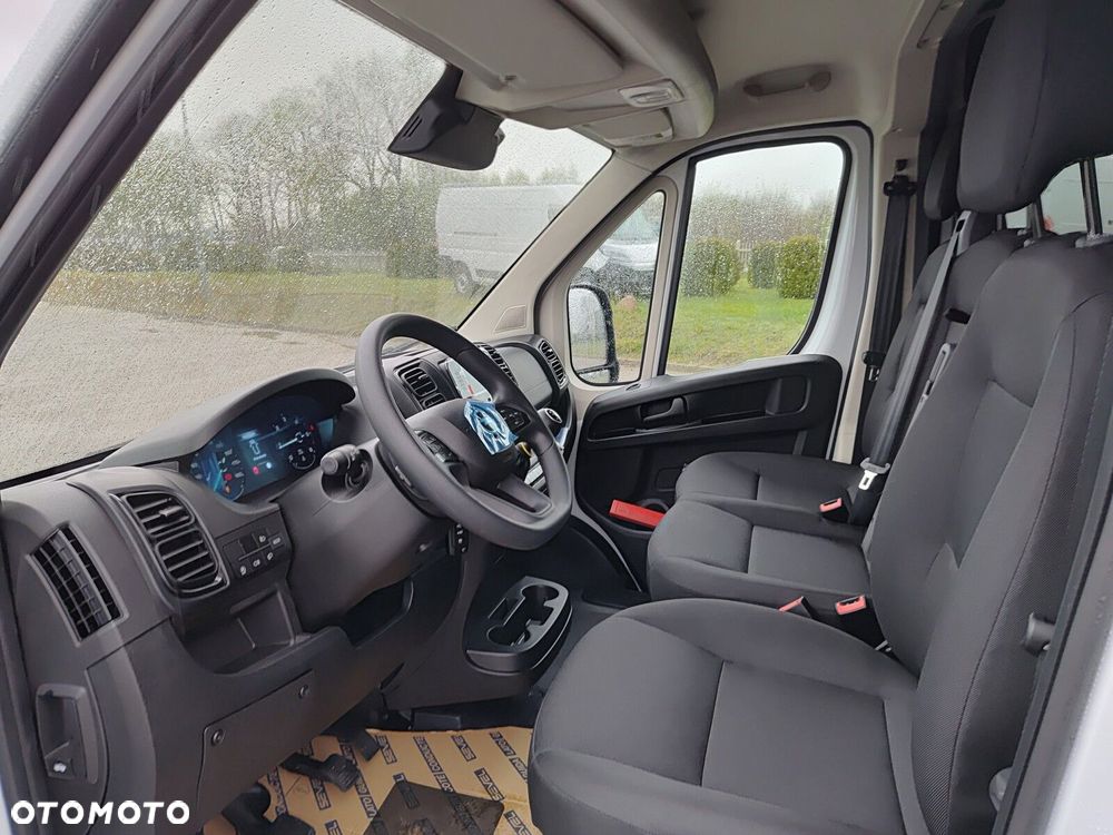 Opel movano Movano 7 osobowy - 16