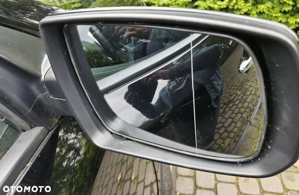 Kia Sorento II 2 lusterko prawe   EB - 2
