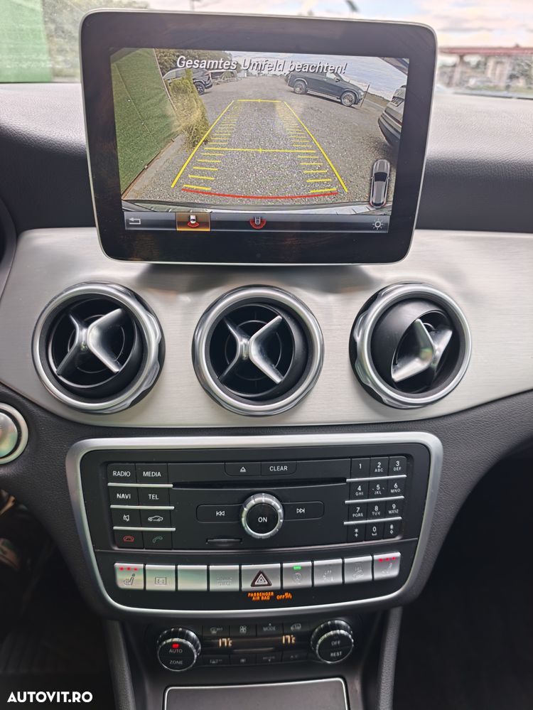 Mercedes-Benz GLA 250 4MATIC 7G-DCT AMG Line - 12