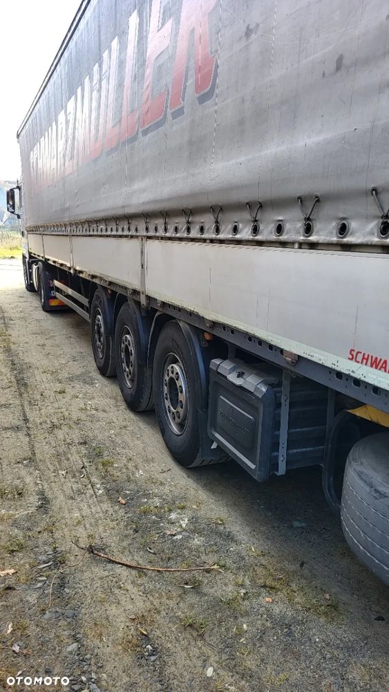 Schwarzmuller S1 - 8