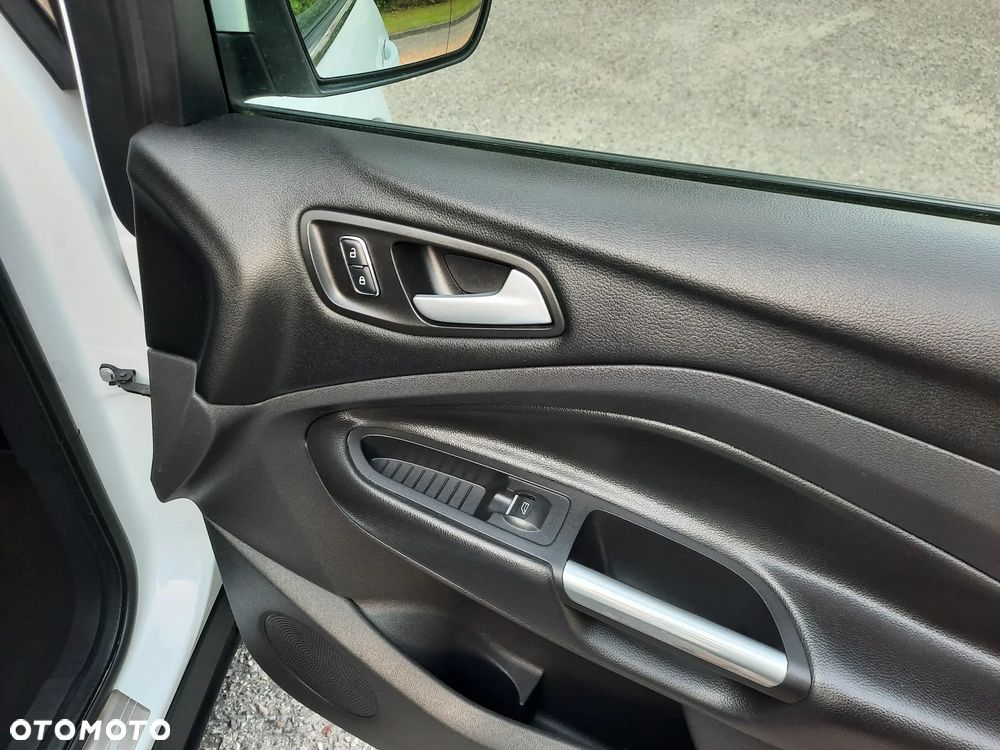 Ford Kuga 2.0 TDCi 2x4 SYNC - 15