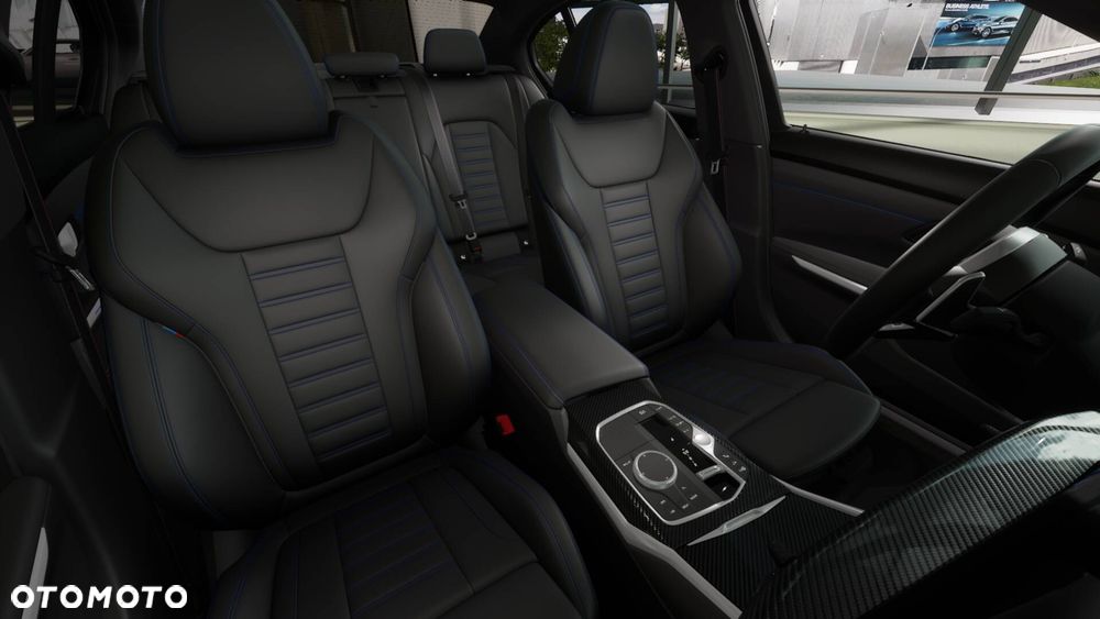 BMW Seria 3 330d xDrive mHEV - 12