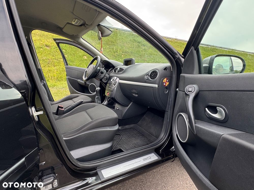 Renault Clio 1.2 TCE Authentique - 25
