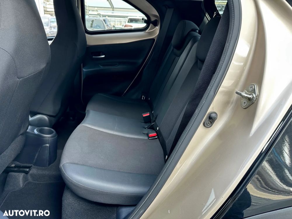 Toyota Aygo X 1.0l CVT Exclusive - 11