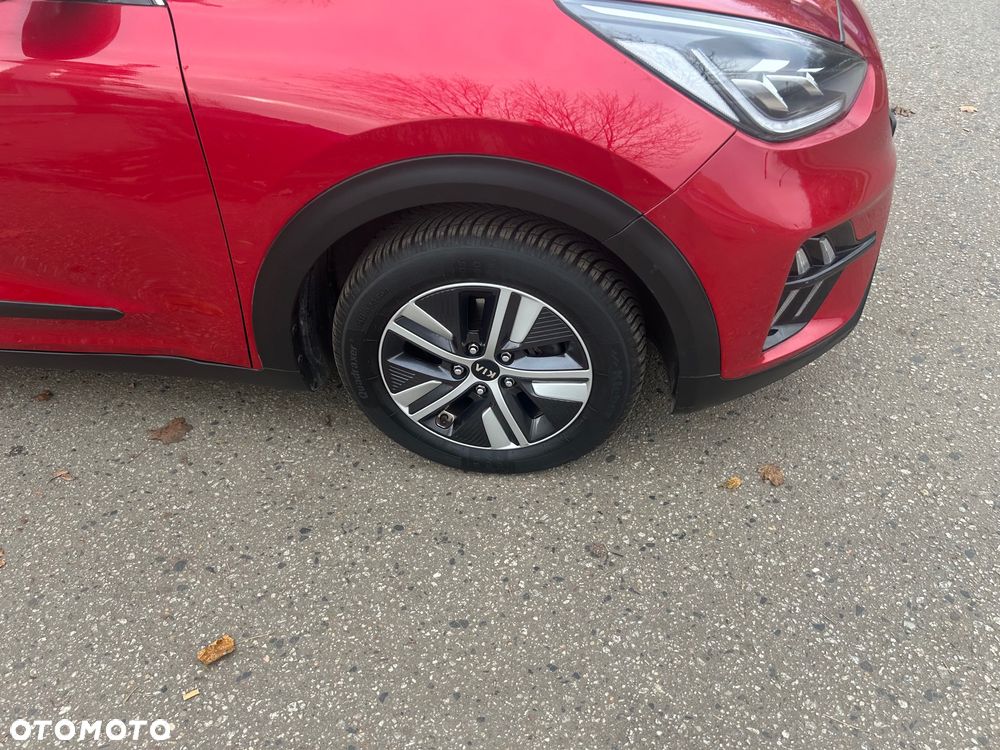 Kia Niro 1.6 GDI Hybrid L Business Line - 34