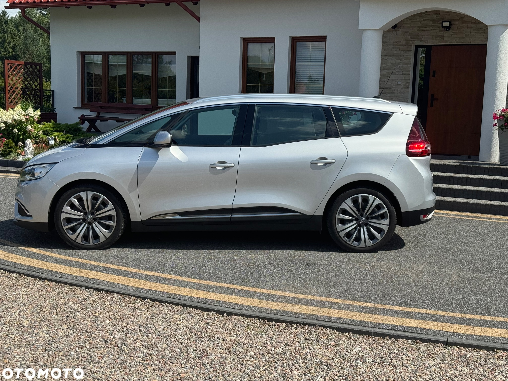 Renault Grand Scenic BLUE dCi 120 LIMITED - 7