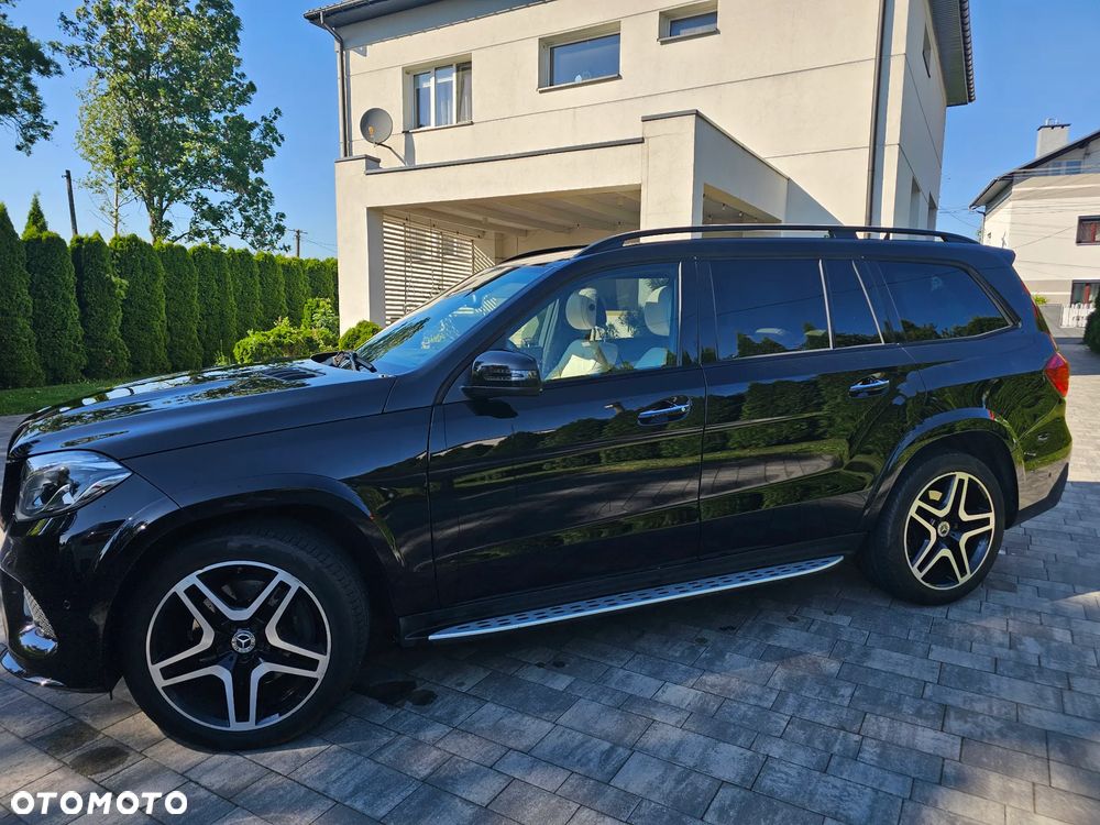 Mercedes-Benz GLS - 39