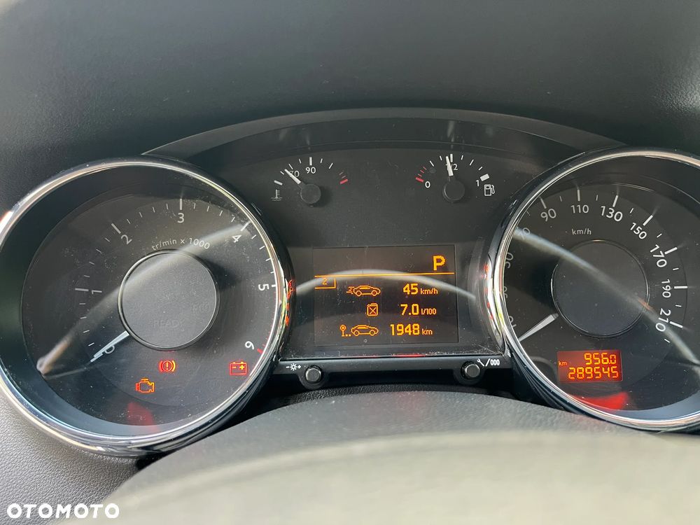 Peugeot 5008 2.0 HDi Family 7os - 7