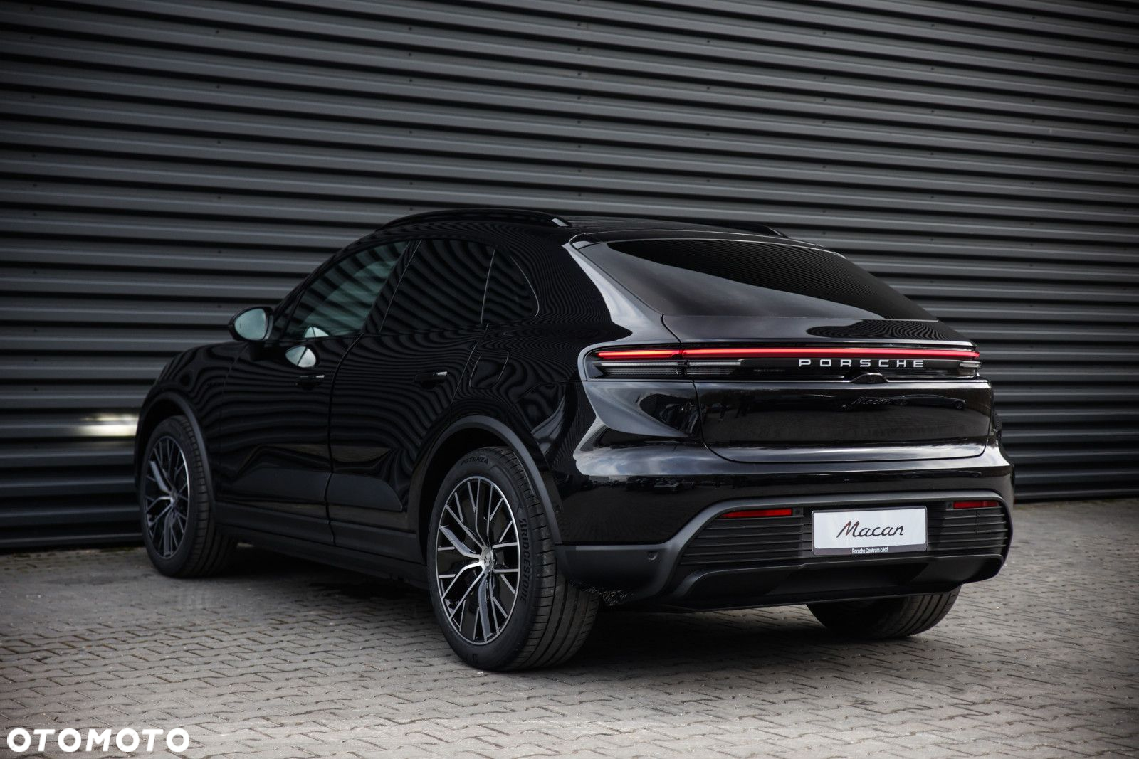 Porsche Macan - 16
