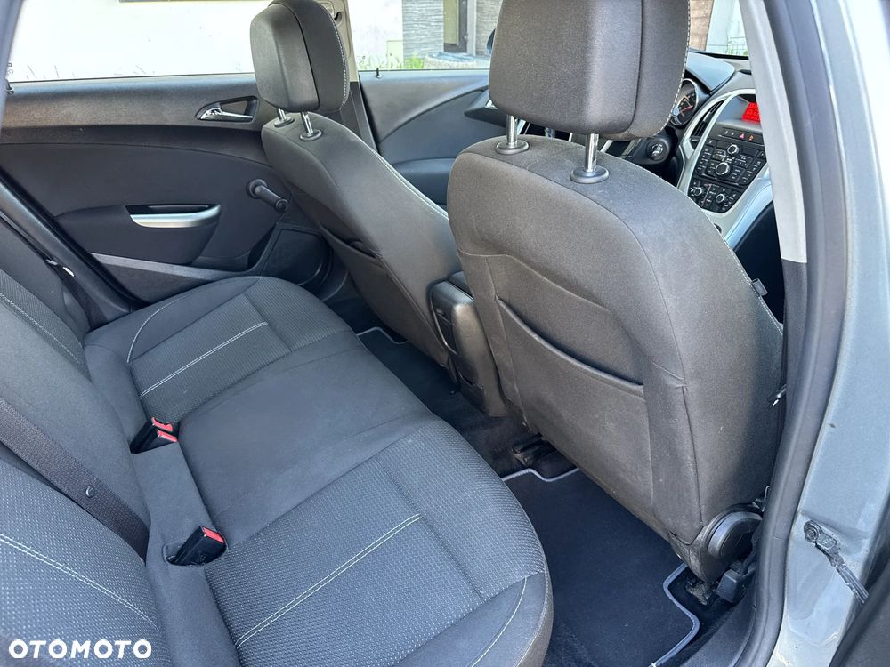 Opel Astra 1.6 Design Edition - 24