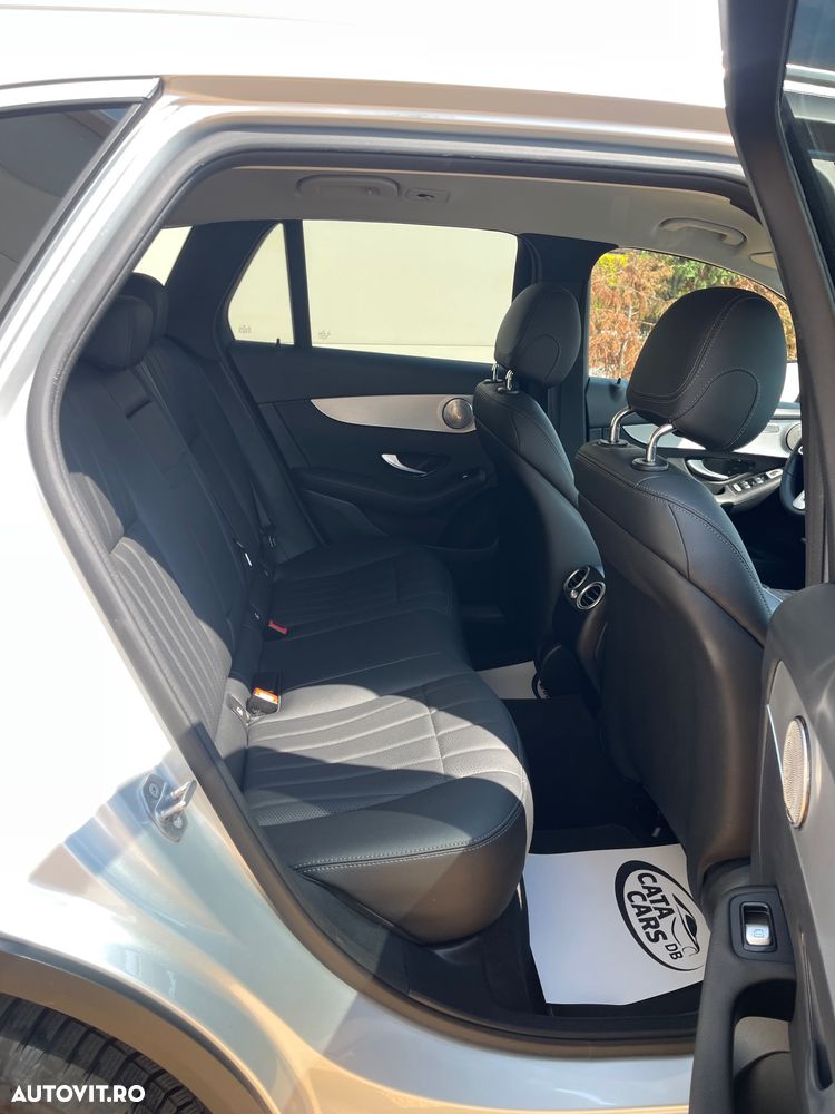 Mercedes-Benz GLC 300 d 4MATIC 9G-TRONIC - 24