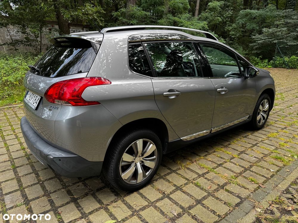 Peugeot 2008 - 11