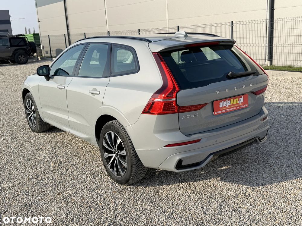 Volvo XC 60 B4 B Plus Dark - 5