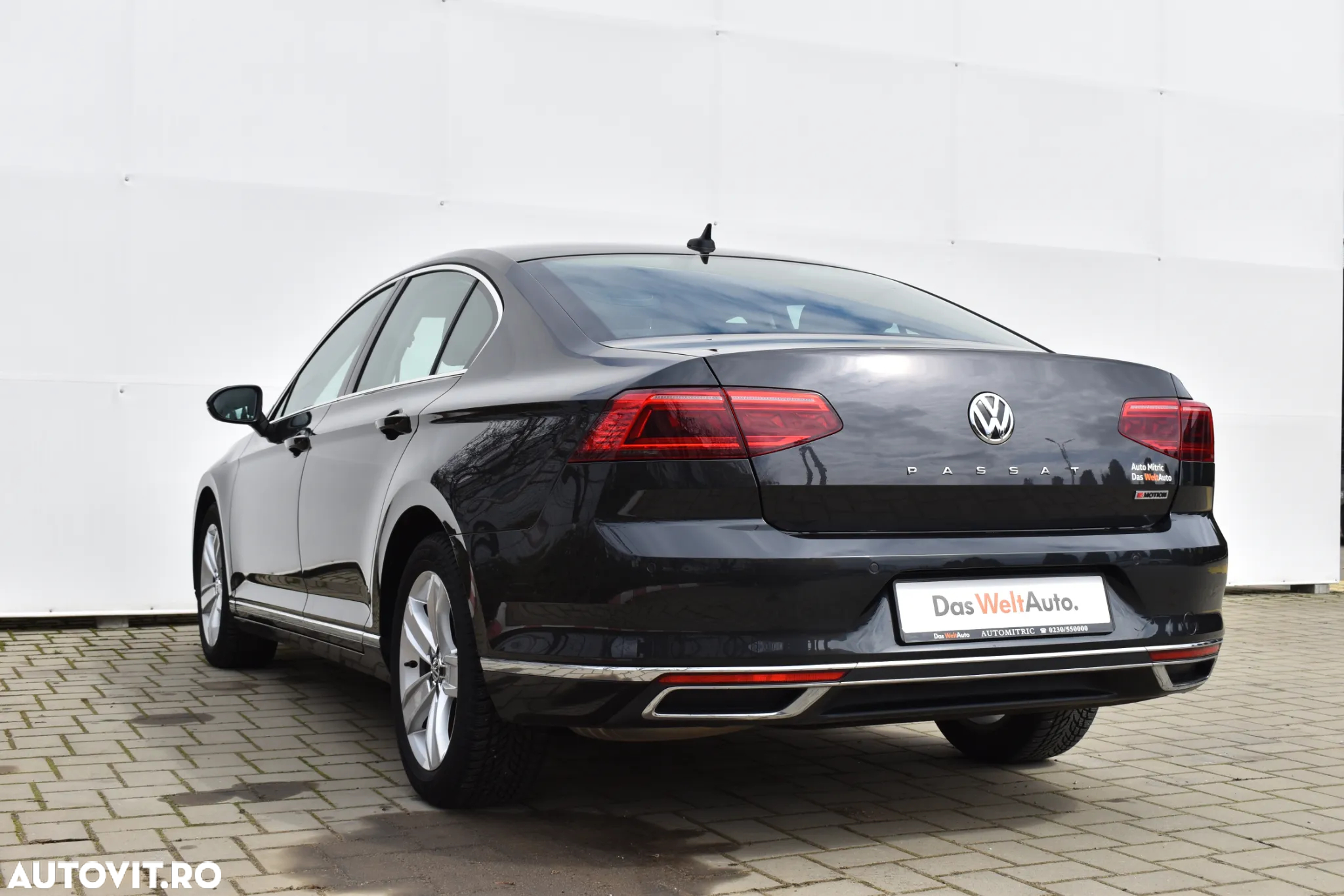 Volkswagen Passat 2.0 TDI SCR 4Mot DSG Highline - 4