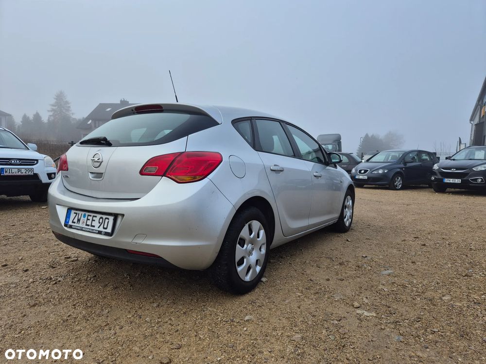 Opel Astra 1.6 Active - 3