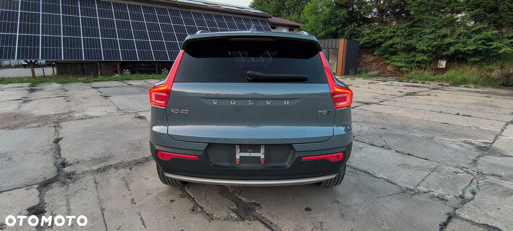 Volvo XC 40 T5 AWD Geartronic Momentum - 10
