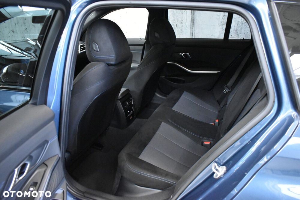 BMW Seria 3 - 22