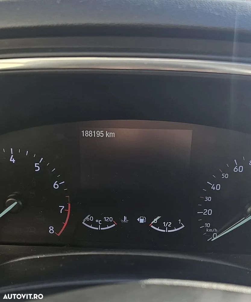Ford Focus - 10