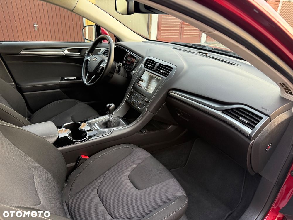 Ford Mondeo 1.5 EcoBoost Ambiente - 33