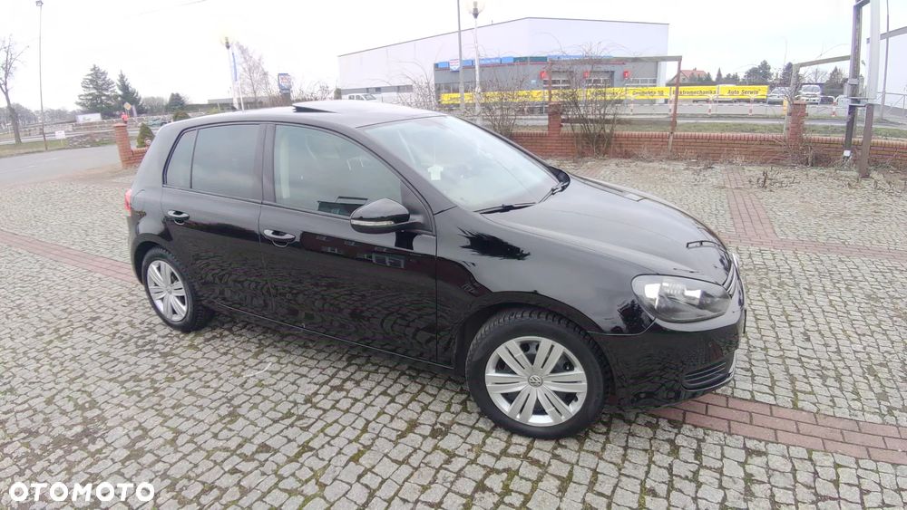 Volkswagen Golf 1.6 TDI BlueMotion Technology Comfortline - 26