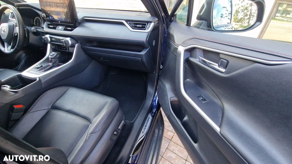 Toyota RAV4 2.5 PHEV VVT-iE 4x4 Style Bi-Tone - 23
