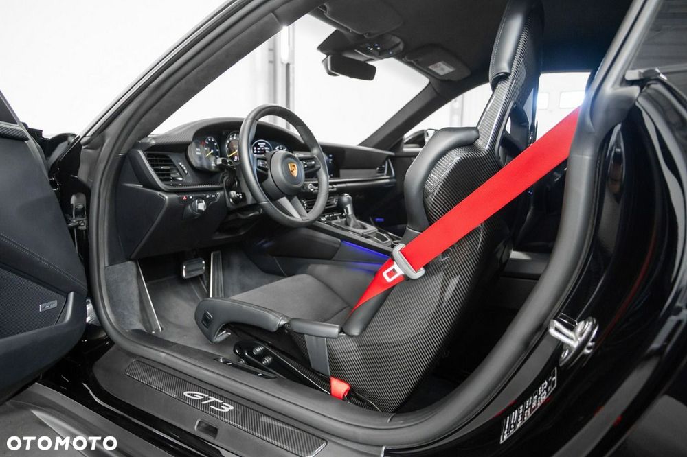 Porsche 911 GT3 Touring PDK - 25