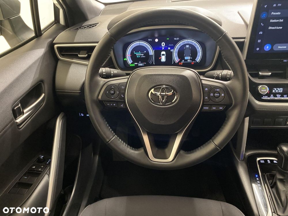 Toyota Corolla Cross - 12