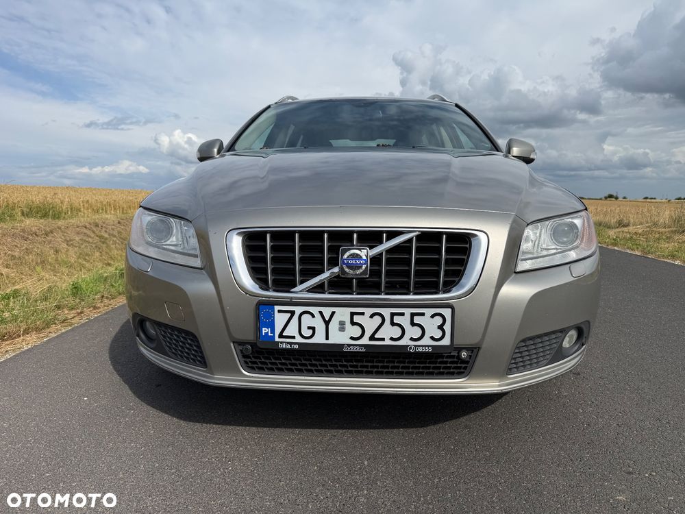 Volvo V70 2.0D Summum - 25