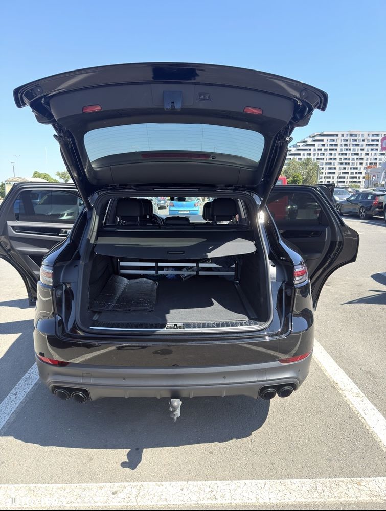 Porsche Cayenne Standard - 14